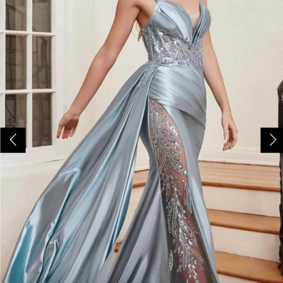 Elegant Gold Evening Gown